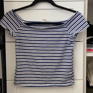 off the shoulder crop basic